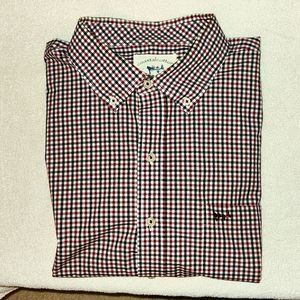 MINT CONDITION Mens Coastal Cotton button up shirt!